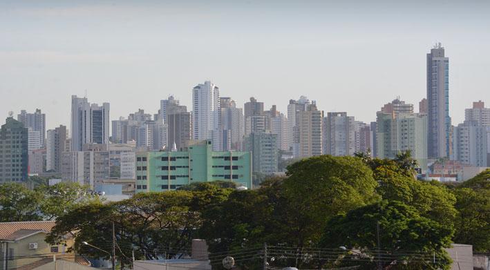 Temperatura elevada com chance de chuva para MS