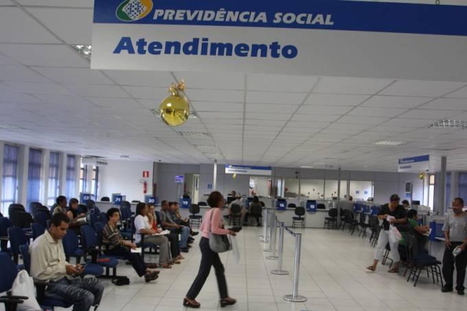 Governo deve adiar reforma da Previdência