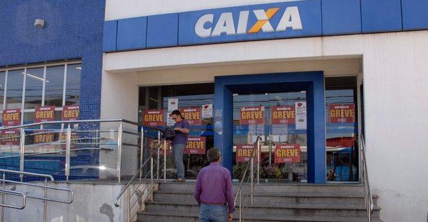 Greve dos bancários continua após reunião sem acordo