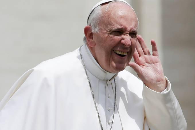 Jesus não mandaria os gays embora, diz papa