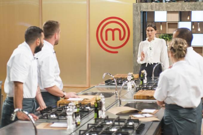 ‘MasterChef Profissionais’ estreia com briga de Paola Carosella