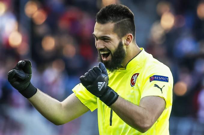 Clube checo encontra solução criativa para punir machistas