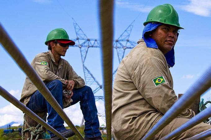 Após suspensão, ação da Eletrobras volta a ser negociada nos EUA