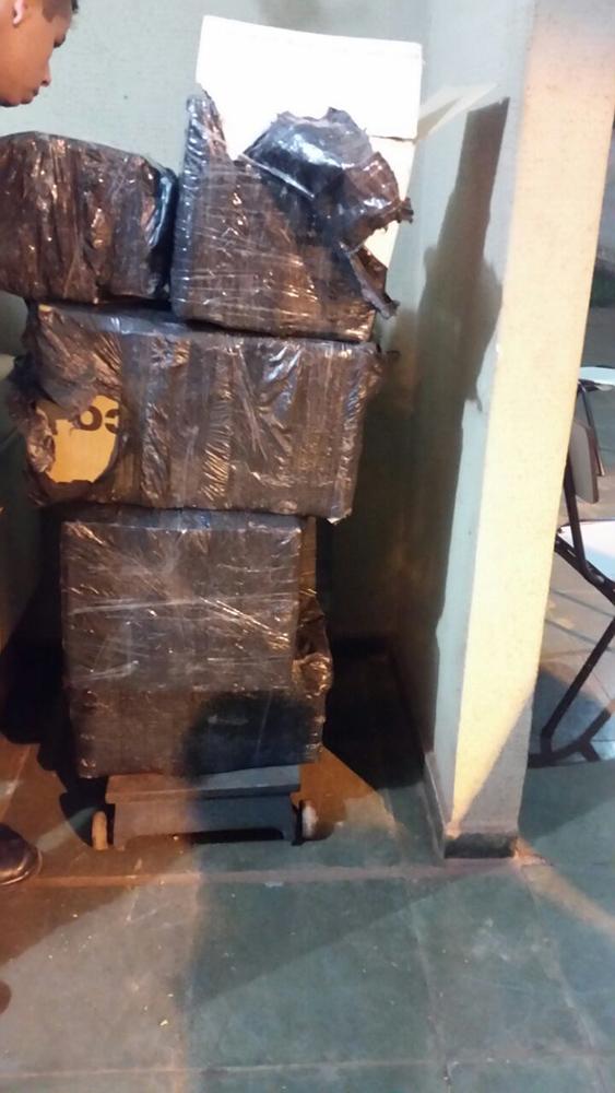 Negociação por aplicativo termina em dois presos e droga apreendida