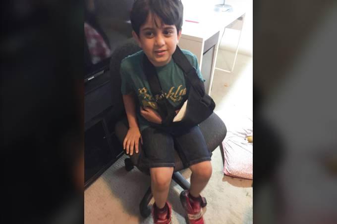 Menino muçulmano é espancado na escola nos EUA e pai culpa Trump