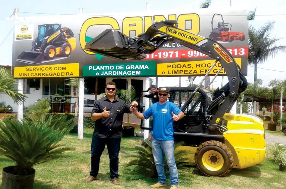 Gaino empreiteira recebe novo maquinário