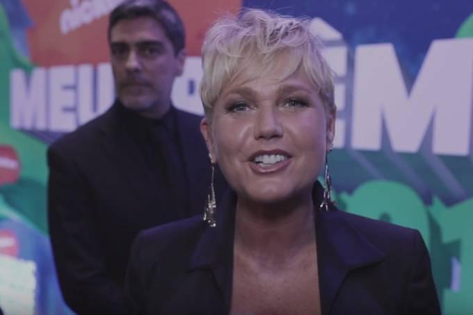No YouTube, Xuxa investe em edição bizarra e autopromoção