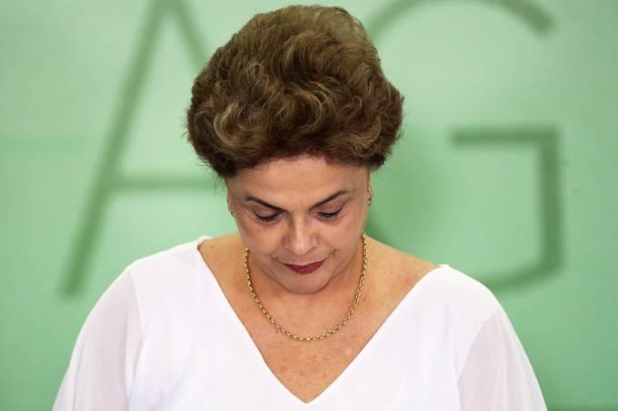 Em entrevista, Dilma afirma que quer escrever romance policial