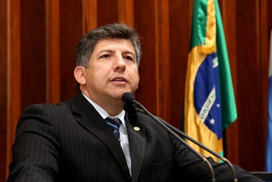 CPI Caça-fantasma ganha força com investigação de deputados