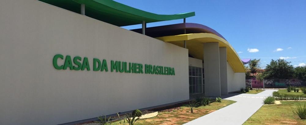 Rapaz é acusado de torturar e abusar da mãe de 61 anos