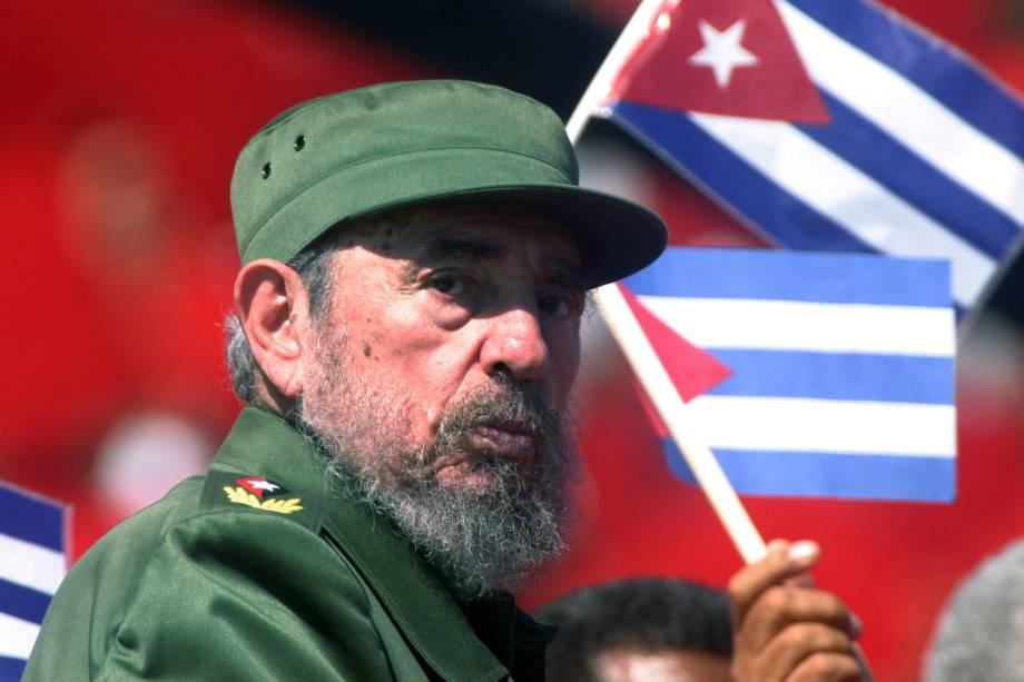 Fidel Castro, ex-presidente de Cuba, morre aos 90 anos