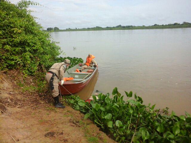 Bombeiros encontram corpo no Rio Paraguai