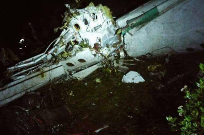 Avião da Chapecoense cai na Colômbia