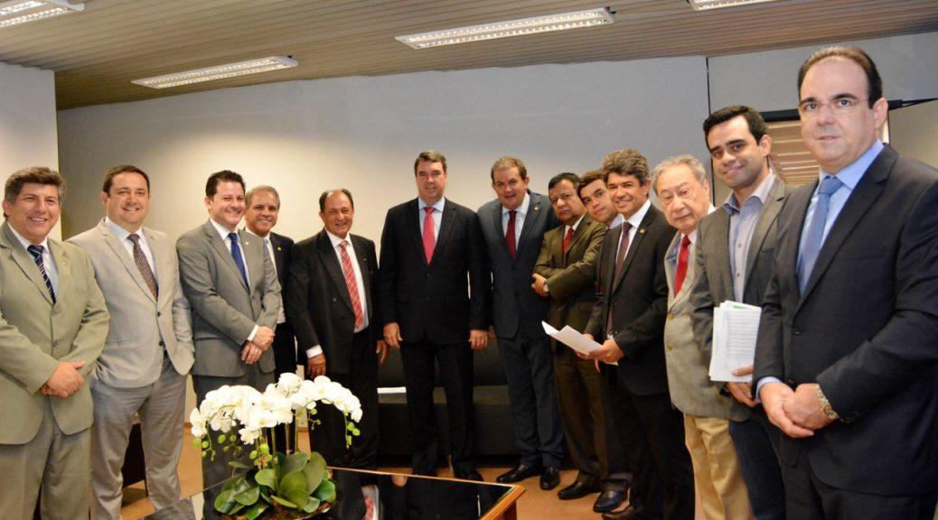 Governo vai a Assembleia detalhar orçamento de 2017