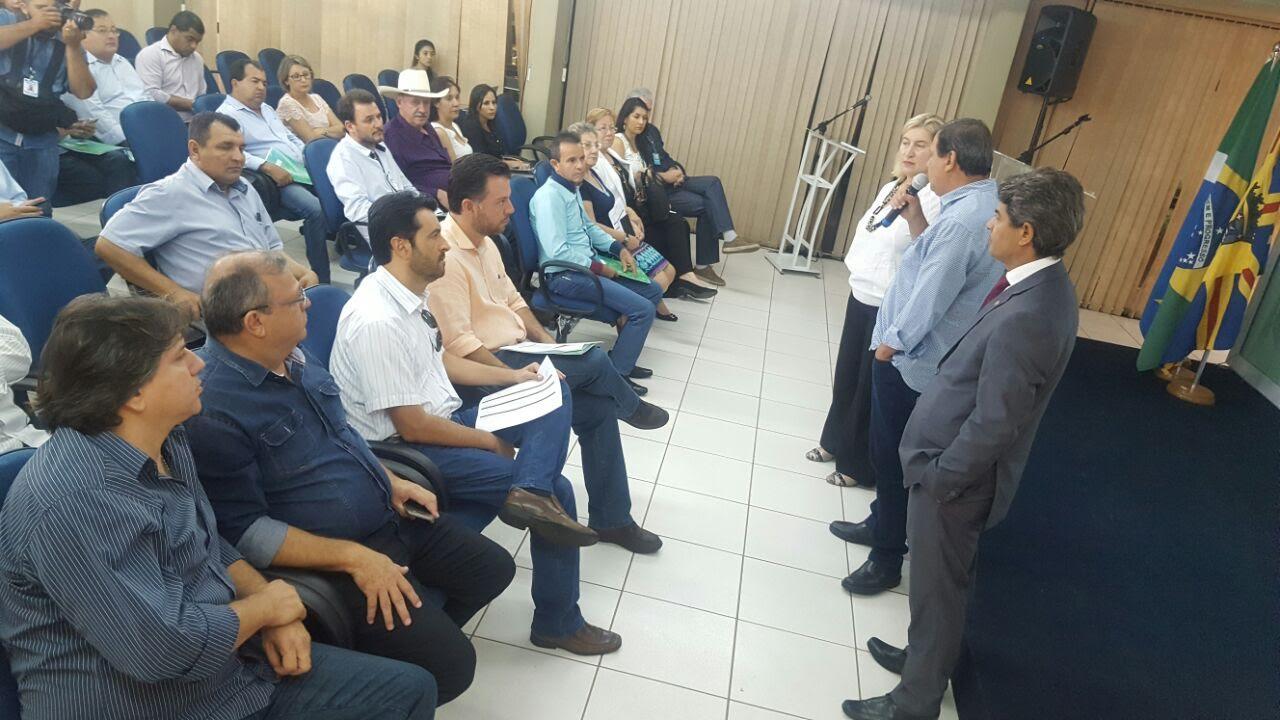 Guilherme participa de apresentação de Projeto