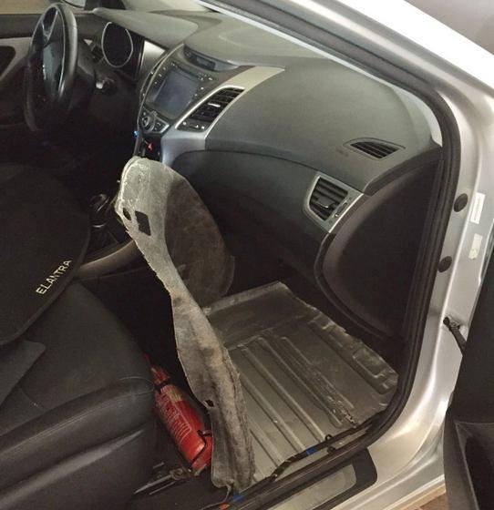 Com cães farejadores, PRF prende 94 quilos de cocaína