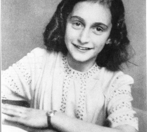 Anne Frank: denunciada ou encontrada por acaso?