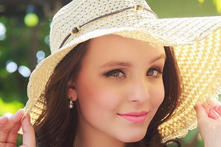 Larissa Manoela envia mensagem para crianças nordestinas