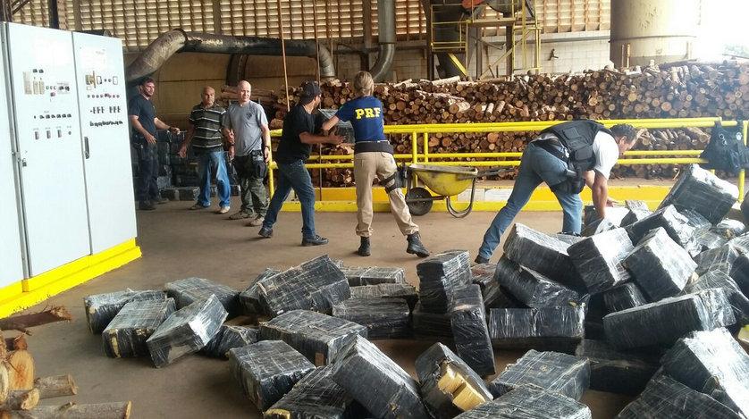 Justiça autoriza e polícias incineram 10t de drogas