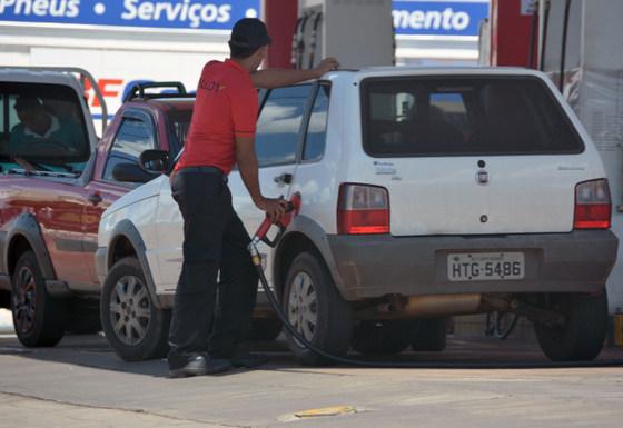 Preço médio da gasolina é o mais alto do ano no estado