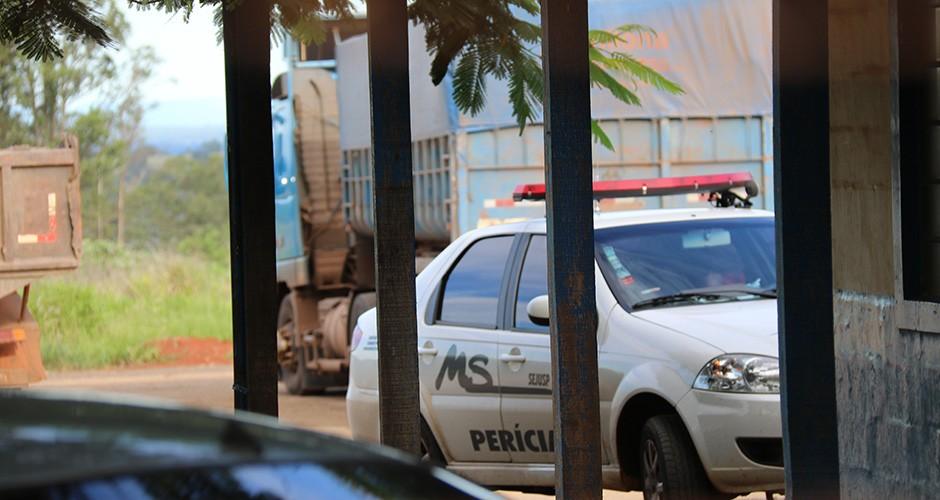 Dupla rouba 275kg de explosivos e maquinários