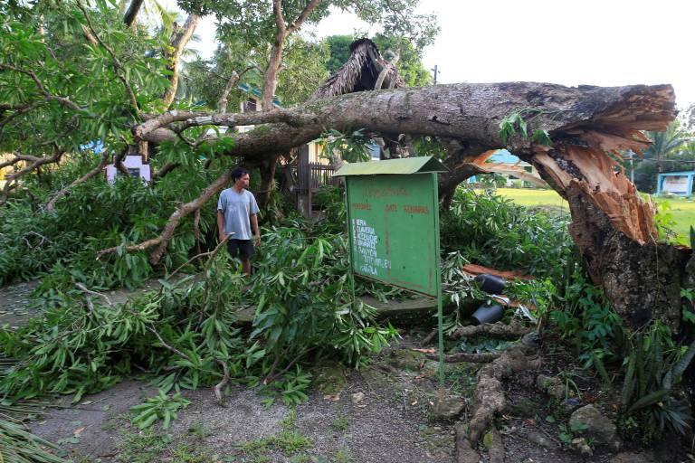 Tufão Nock-Ten deixa 5 mortos e 8 desaparecidos nas Filipinas