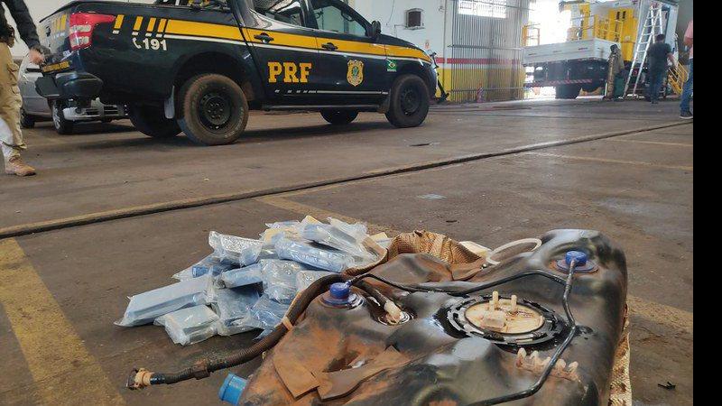 Motorista é preso com cocaína avaliada em R$ 14 milhões escondida em tanque