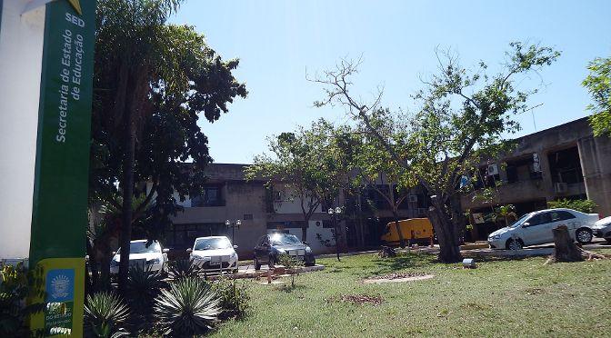 SED compra R$ 357 mil em móveis para unidades escolares