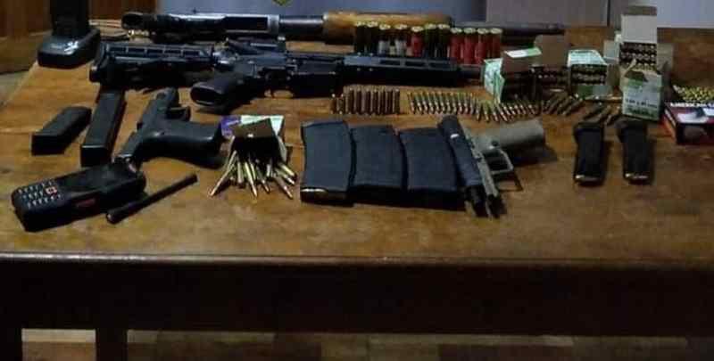 Suspeito de assassinar ‘Chicharô’ é preso com arsenal de guerra