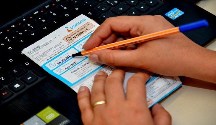 Conta de energia elétrica atrasada poderá ser paga em até 24 vezes em MS; saiba como