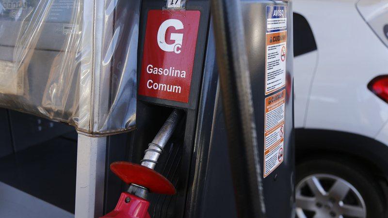 Preço da Gasolina e do diesel aumentam hoje nas refinarias da Petrobras