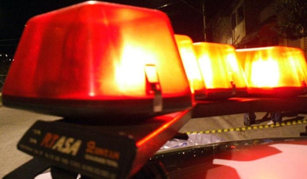 Padrasto sofre tentativa de homicídio e leva quatro facadas de rapaz enquanto dormia