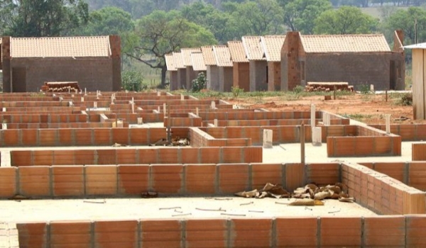 Com projetos premiados, Governo realiza sonho da casa própria em Mato Grosso do Sul