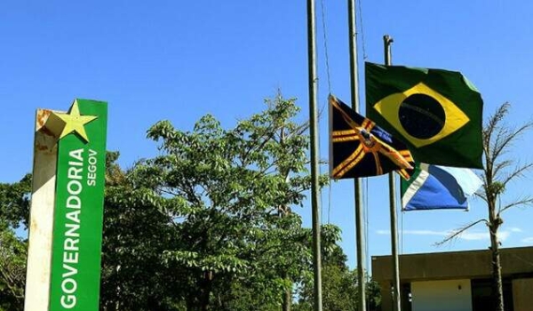 Governador Azambuja concede 233 promoções a servidores do Estado