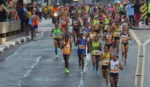 Hegemonia continua e estrangeiros vencem principal corrida de rua do País