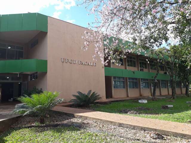 UFGD libera 136 vagas para alunos interessados em mudar de curso