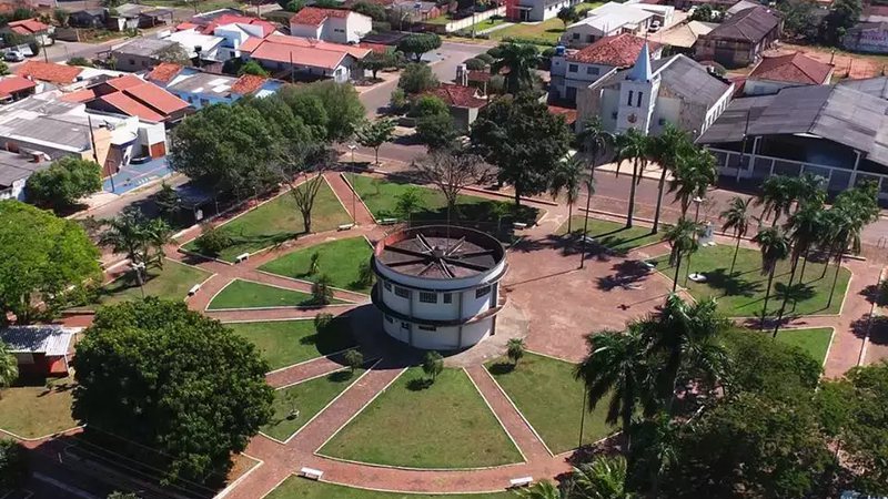 Justiça reforma sentença e absolve padre e ex-prefeito de desvios de recursos em MS