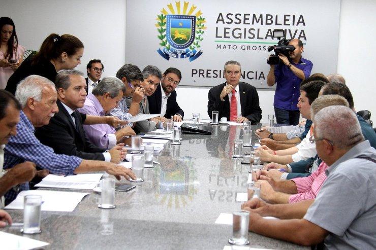 Federações pedem redução de 30% nas taxas cartorárias