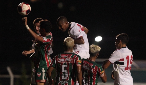 Alex admite atuação ruim do São Paulo na estreia da Copinha, mas exalta vitória: 