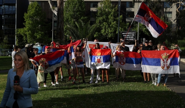 Audiência na segunda-feira definirá situação de Djokovic na Austrália