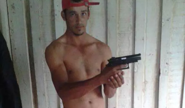 Homem que teve braços cortados era procurado por assassinato