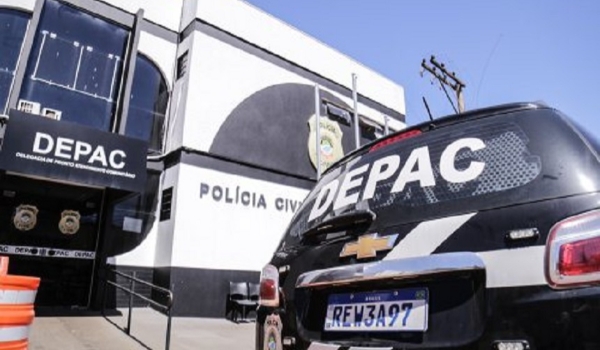 Após ser esfaqueado por traficante, cliente foge e pede ajuda no batalhão de polícia