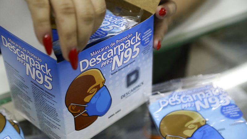 Com novo surto, máscaras N95 e PFF2 seguem como as mais recomendas para evitar a covid e gripe