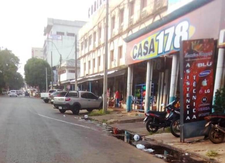 Shoppings de importados fecham por tempo indeterminado na fronteira