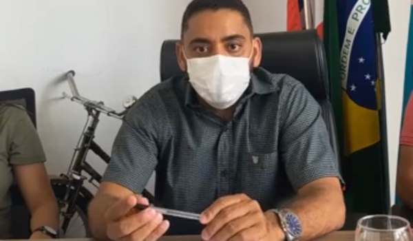 Prefeito Marcelo Pé orienta população sobre os protocolos de combate ao COVID-19