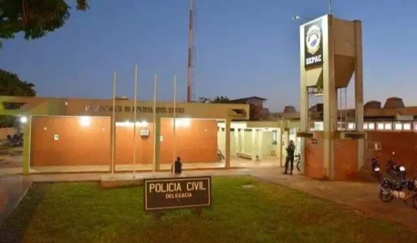 Desconhecidos invadem e quebram casa para salvar mulher de cárcere privado