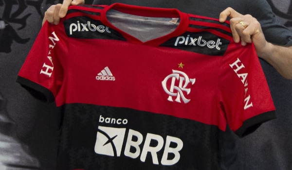  Novo contrato do Flamengo com a Adidas é aprovado, e vínculo será até 2025