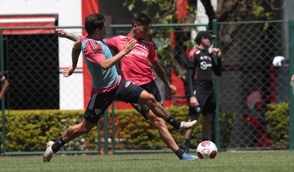 Ceni comanda trabalho tático e faz ajustes no São Paulo para estreia no Paulistão