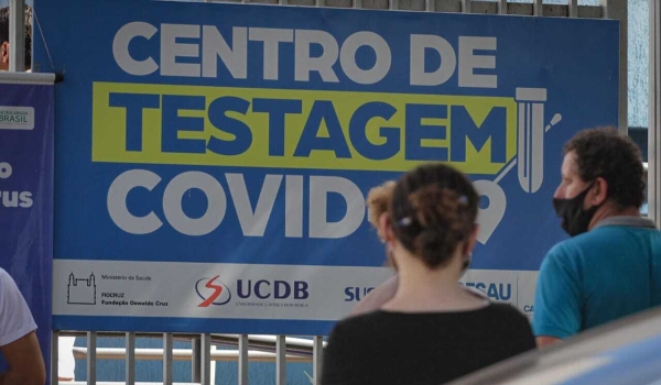 Casos continuam em alta e média de mortes por covid sobe no Estado