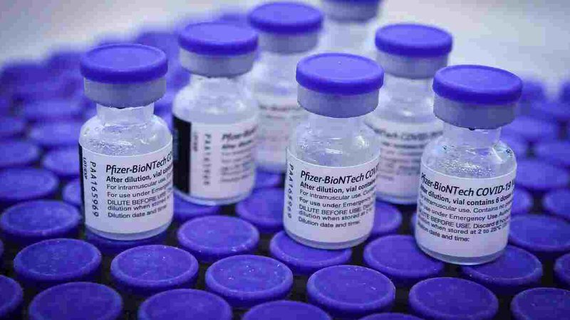 Novo carregamento da vacina pediátrica da Pfizer chega ao Brasil